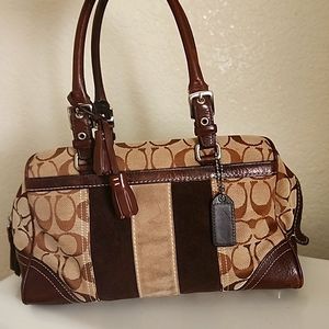 COACH HANDBAG
